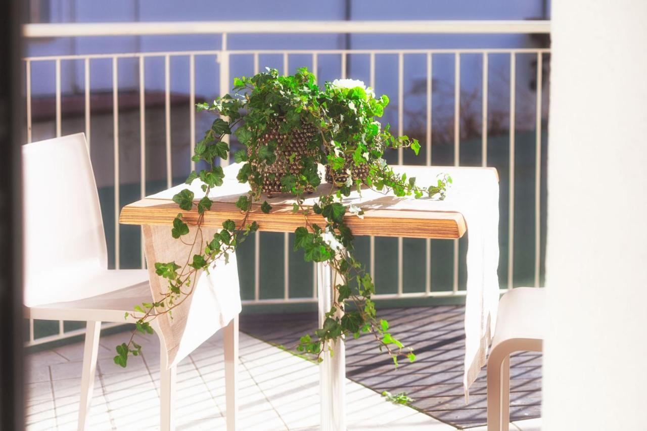 Residenza Alma Aparthotel Riccione Exterior photo